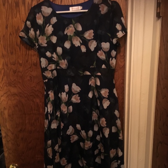 Dress - Picture 1 of 2